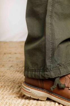 Turner Cargo Trousers Fir Green -Everyday Luxe 101407