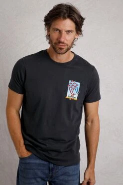 Red Sparrows Back Print Artist T-Shirt Navy -Everyday Luxe 114738