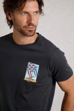 Red Sparrows Back Print Artist T-Shirt Navy -Everyday Luxe 114740