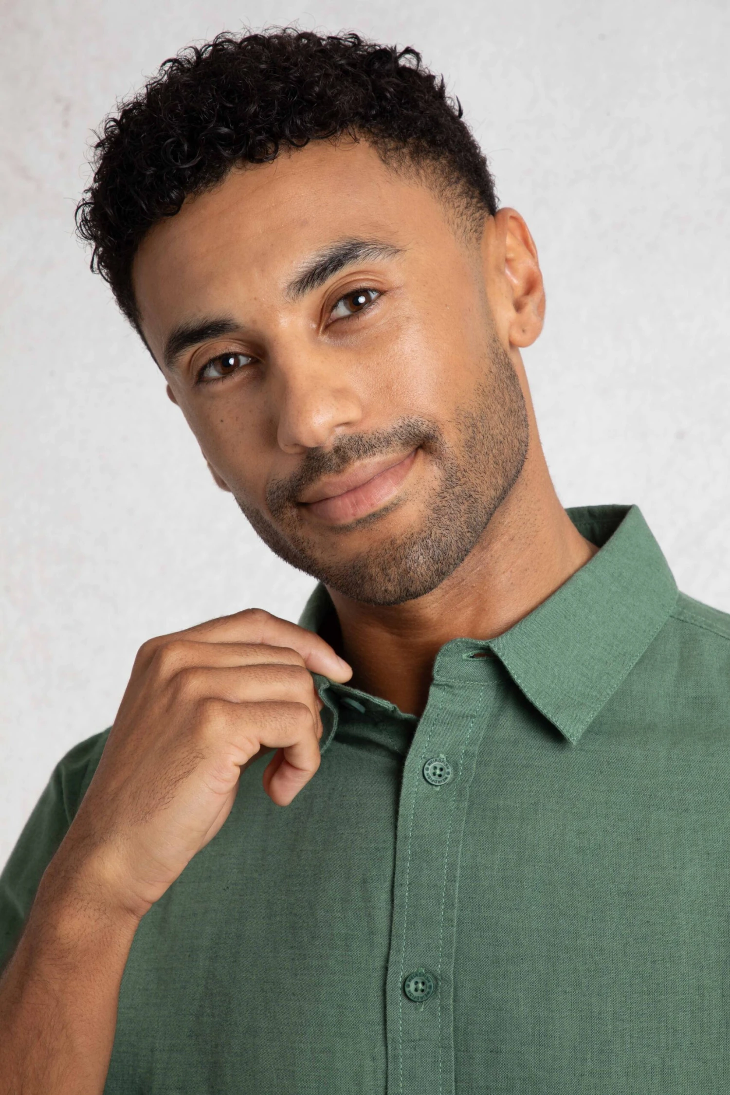 Shaun Linen Rich Long Sleeve Shirt Army Green 7 Shaun Linen Rich Long Sleeve Shirt Army Green - Image 5