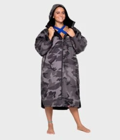 Dryrobe Advance Long Sleeve Black Camouflage - RECYCLED -Everyday Luxe Black Camo 5 2024x2024 42e2a54e 6856 4958 8ebc 9fa877e77ae3