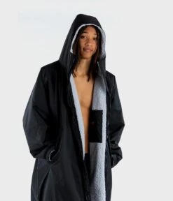 Dryrobe Advance Long Sleeve BLACK GREY - RECYCLED -Everyday Luxe Black Grey 2 2024x2024 9f0b82c2 a320 4ade bbef aa5dccb51e3a