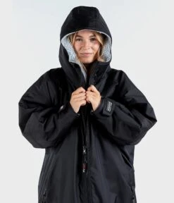 Dryrobe Advance Long Sleeve BLACK GREY - RECYCLED -Everyday Luxe Black Grey 4 2024x2024 62f3ad2b 7a20 4c26 8cc0 0676c14e5611