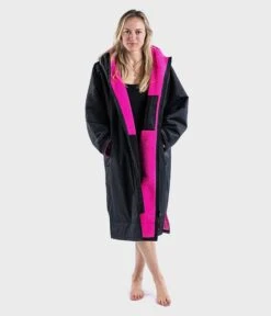 Dryrobe Advance Long Sleeve BLACK PINK - RECYCLED -Everyday Luxe Black Pink 3 2024x2024 2748d319 6cbc 499a ada4 9cc4853d27a9