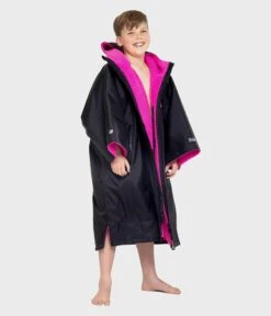 Dryrobe Advance Kids Short Sleeve BLACK PINK 10 Dryrobe Advance Kids Short Sleeve BLACK PINK -Everyday Luxe SS Black Pink 3 2024x2024 169509cc 1cef 4230 ab30 1ecc6aad1398