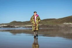 Dryrobe Advance Long Sleeve Camouflage Pink - RECYCLED 15 Dryrobe Advance Long Sleeve Camouflage Pink - RECYCLED -Everyday Luxe camo pink lifestyle 2 2024x2024 8263b465 acc1 4dcc a927 8683eb776ffc