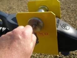 Milenco Super Heavy Duty Winterhoff WS3000 Hitchlock 12 Milenco Super Heavy Duty Winterhoff WS3000 Hitchlock -Everyday Luxe w5